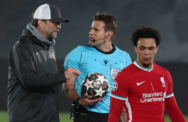 蒙扎vs莱切：丹布罗西奥、阿曼多-伊佐首发，尼古拉-克尔斯托维奇、吉尔贝出战