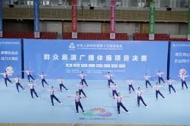 为什么博彩容易摧毁“中产阶级”？解析信用贷与赌博的恶性循环。（中产为何易被赌博拖垮：信用贷引爆的债务恶性循环）