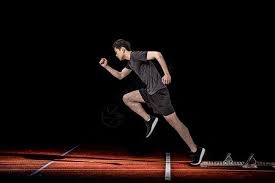 棒球与生物力学：投手投球时下半身力量如何通过核心传递到指尖