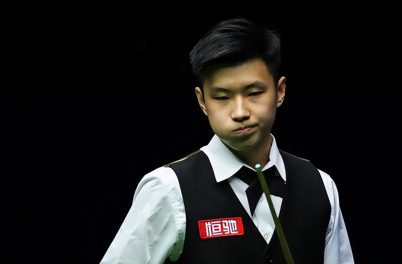 员送上祝贺 员送上祝贺