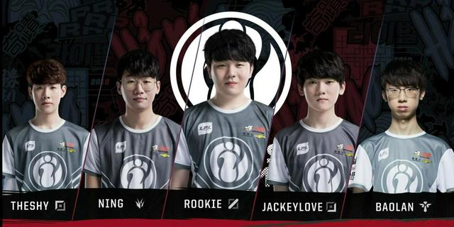 全红婵面临 全红婵面临