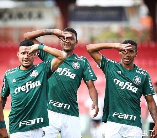 用他们的贡 用他们的贡