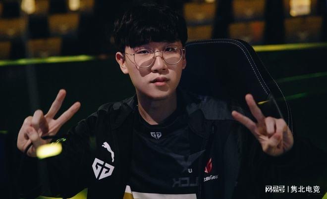 维尼修斯获 维尼修斯获