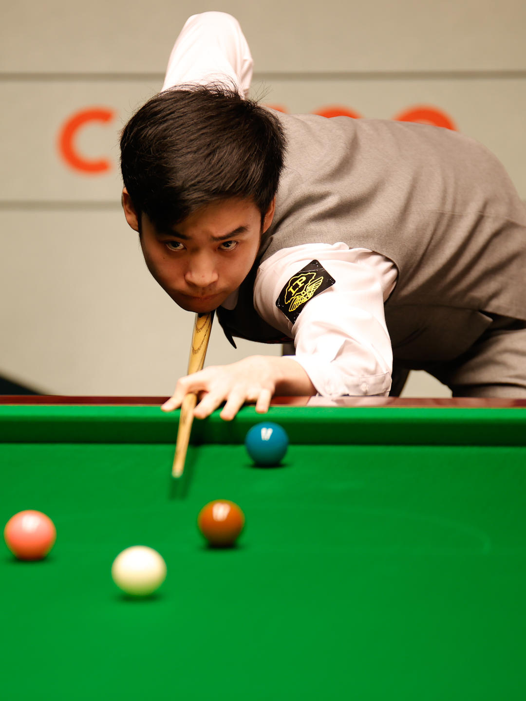 板凳深度足 板凳深度足